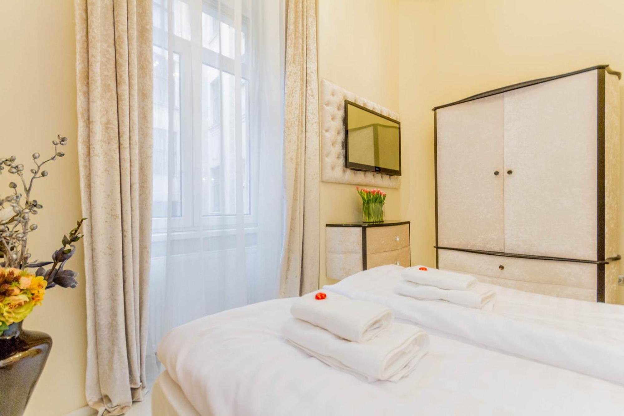 Principe Luxury Next To Parliament Apartment Budapest